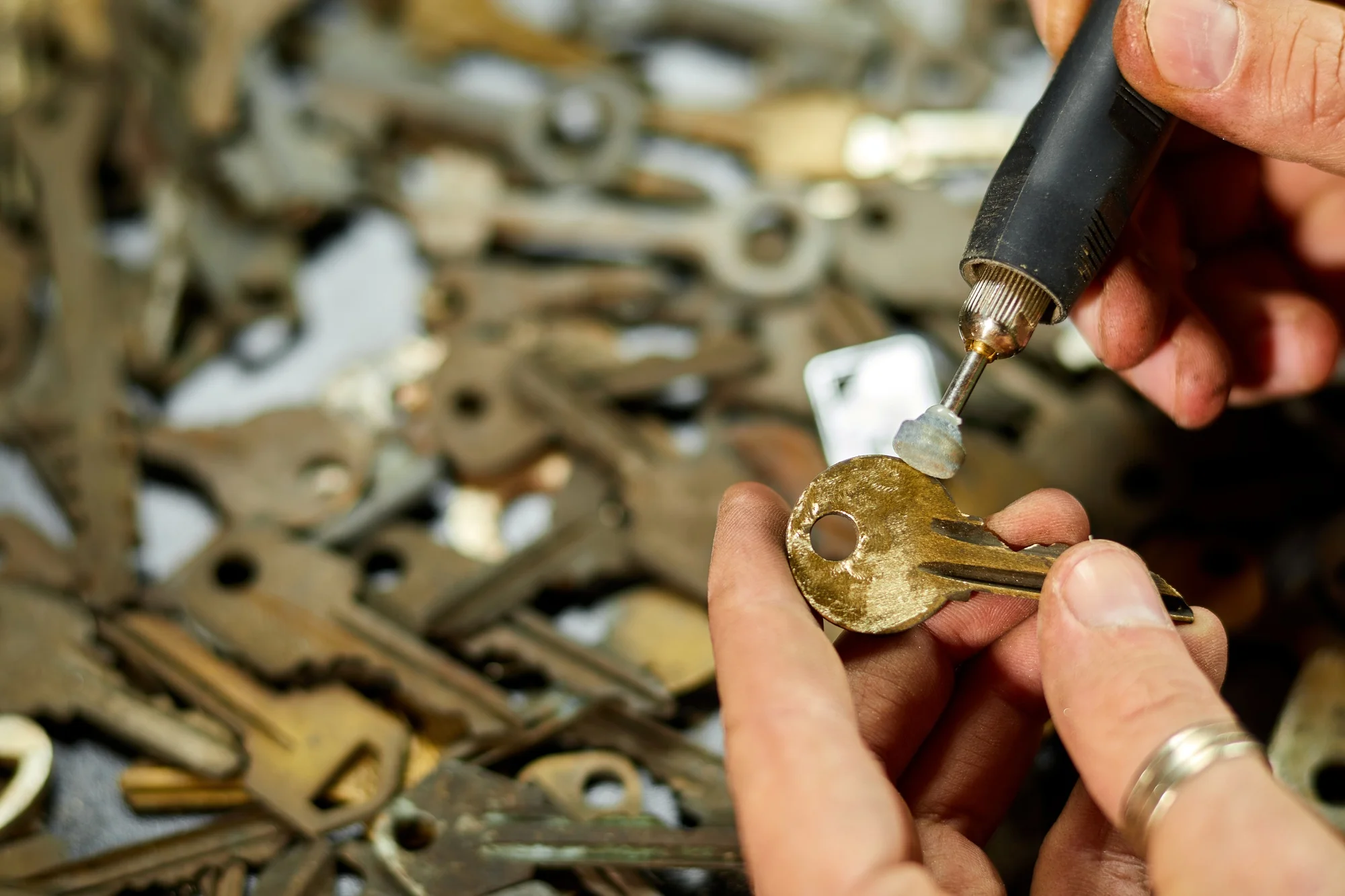 Locksmith workshop professional